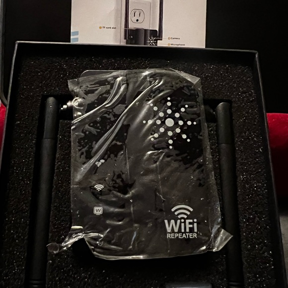 Indoor Security Camera - Picture 3 of 4